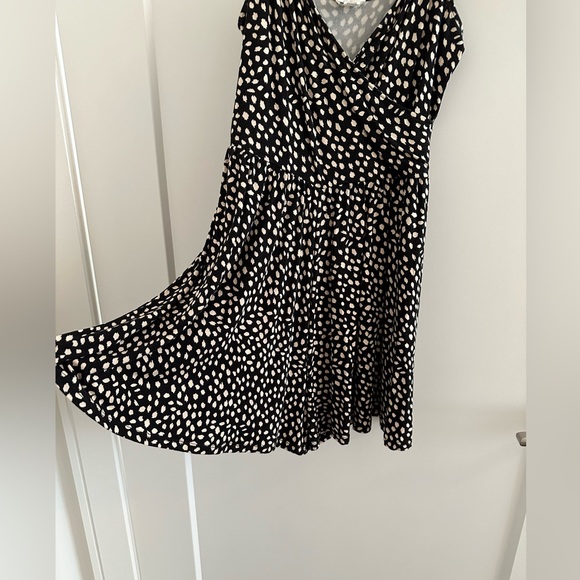 Garage Black Pattern Romper XS - Picture 6 of 6